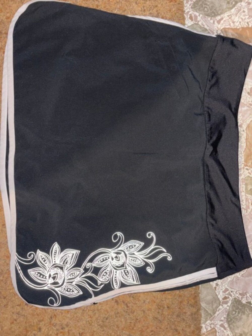 ATHLETA ZIPPERED SKORT SIZE 10